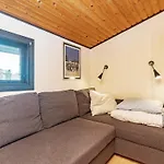 8 Person In * Svendborg